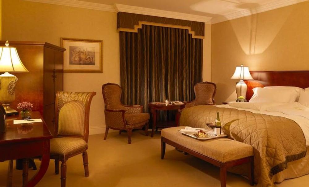 The Heritage Hotel